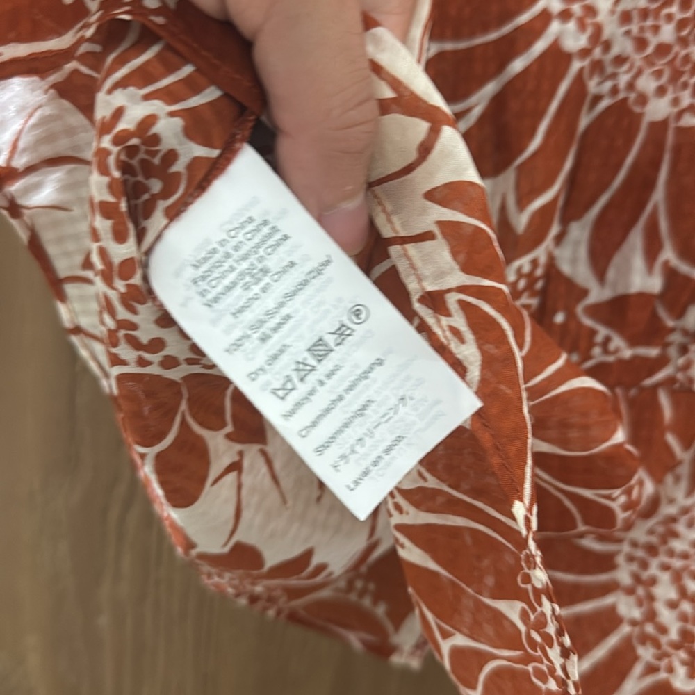 Madewell Silk Journal Keyhole-Sleeve Top in Sunflower Season - Picture 4 of 4